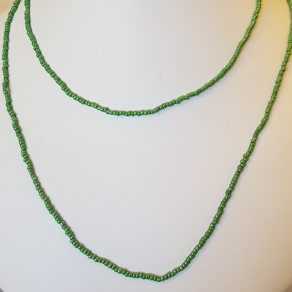 NWT Handmade Green Seed Bead Necklace 36"